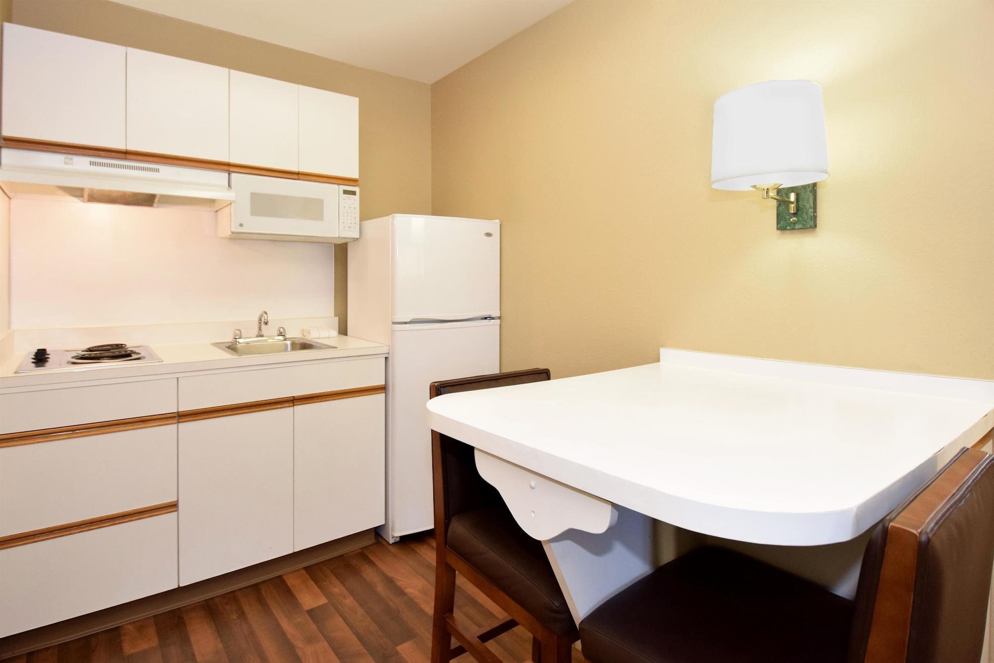 Extended Stay America Suites Washington Dc Germantown Town Center Exterior photo
