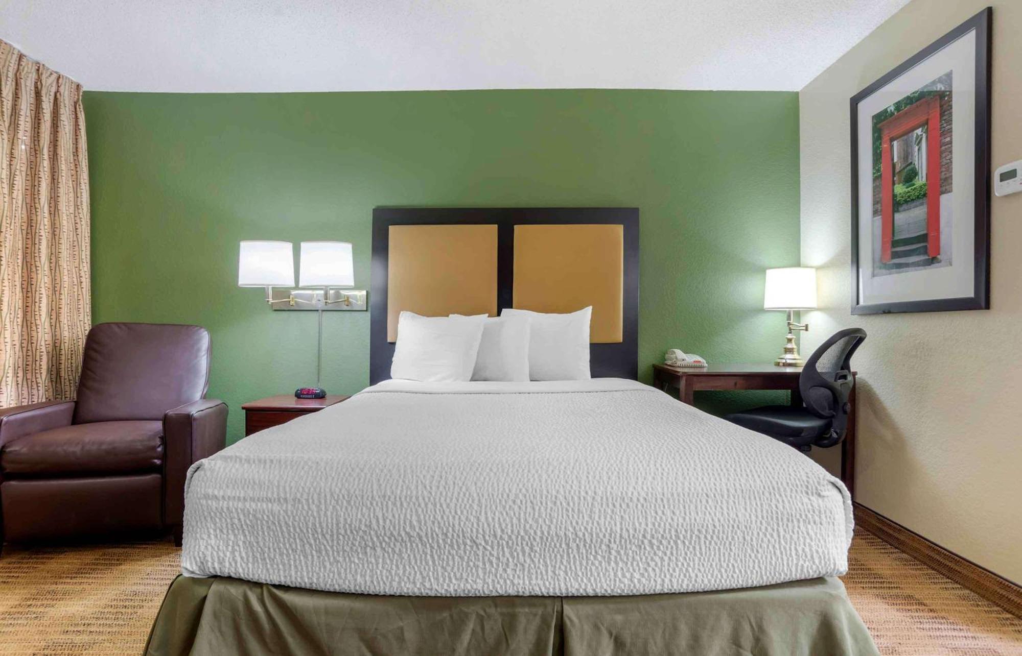 Extended Stay America Suites Washington Dc Germantown Town Center Exterior photo