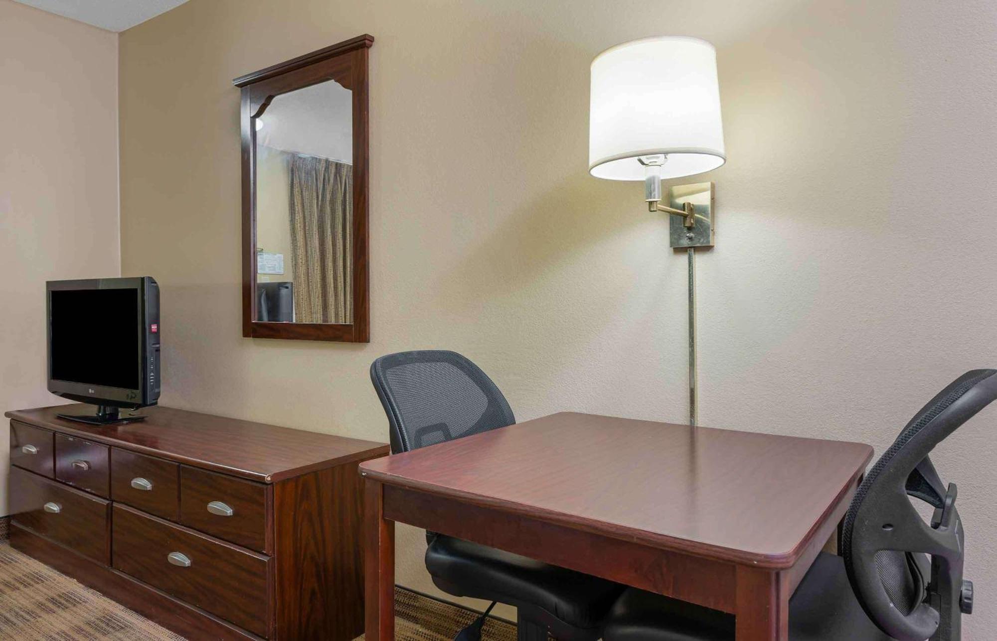 Extended Stay America Suites Washington Dc Germantown Town Center Exterior photo