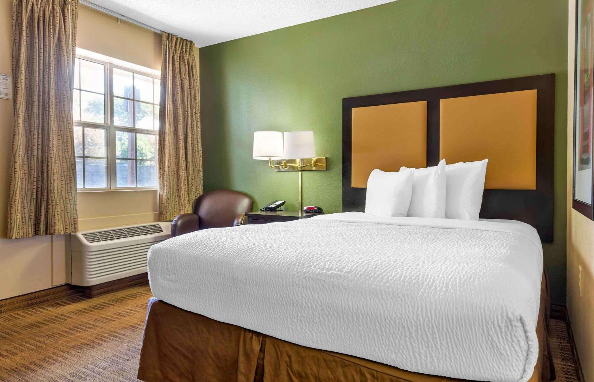 Extended Stay America Suites Washington Dc Germantown Town Center Exterior photo